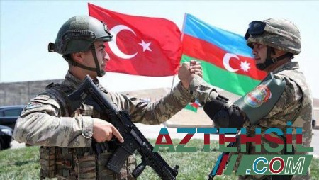 Хулуси Акар: Турецкие военные скоро отправятся в Азербайджан - ВИДЕО