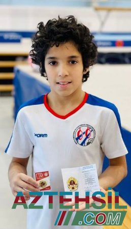 Министр спорта России наградил 11-летнего азербайджанского спортсмена
